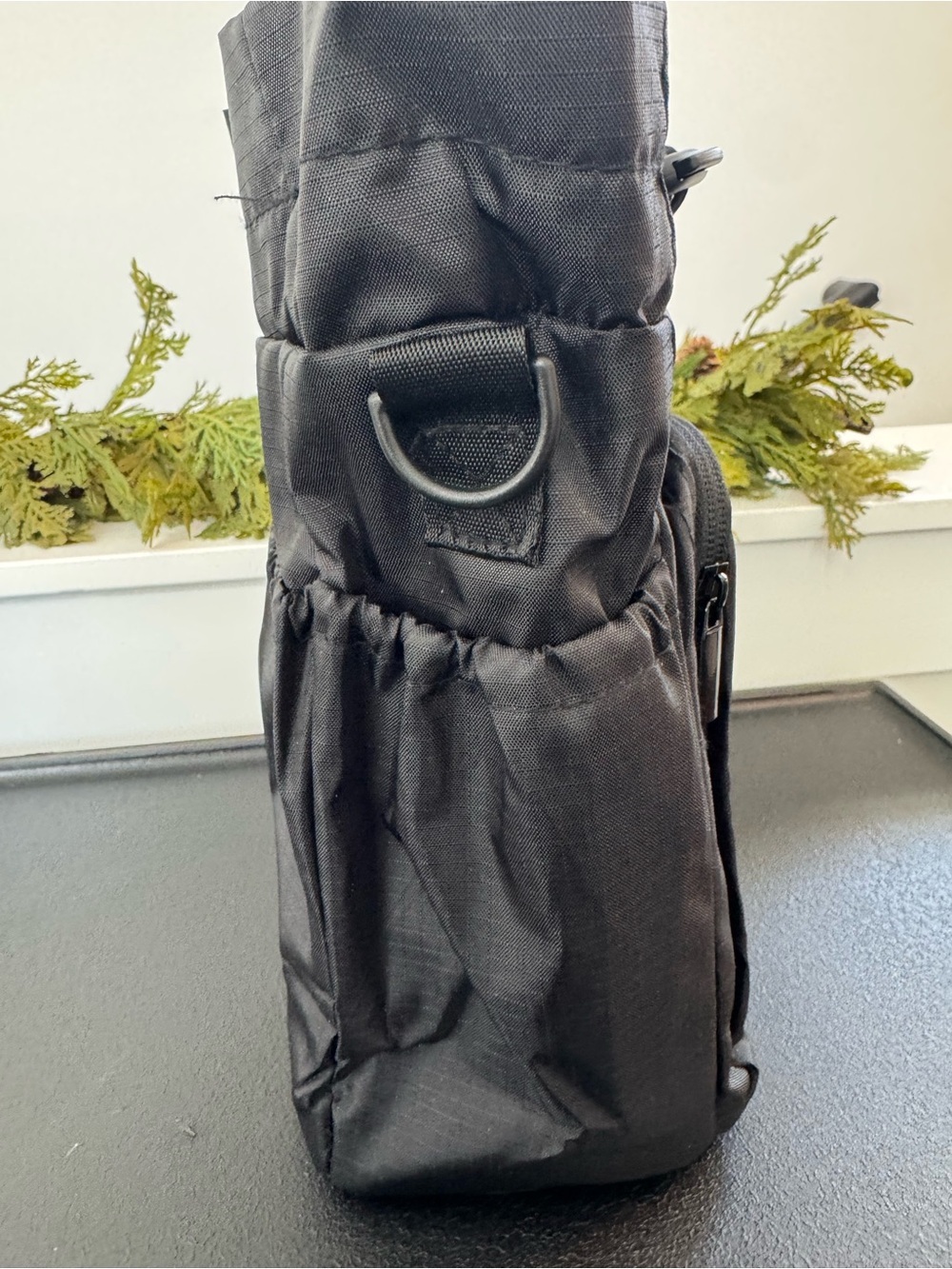 AVEDA Black water bottle Bag - Picture 3 of 5